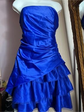Jump Royal Blue Strapless Ruffled Prom Dress